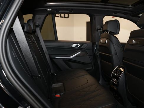 Used 2024 BMW X5 xDrive40i image 16