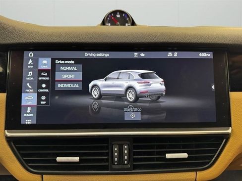 Used 2020 Porsche Cayenne AWD/4WD image 32