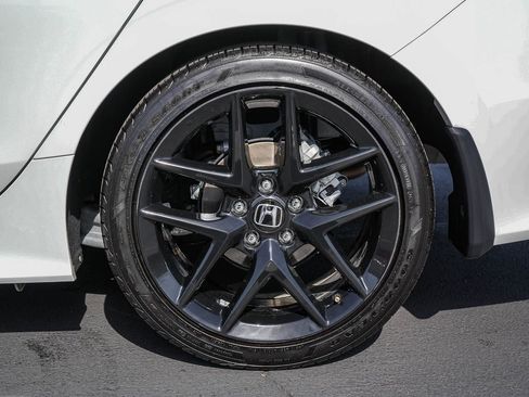 Used 2025 Honda Civic Sport image 12