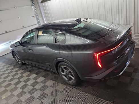 Used 2025 Kia K4 FWD image 2
