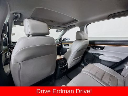 Used 2017 Honda CR-V Touring image 10