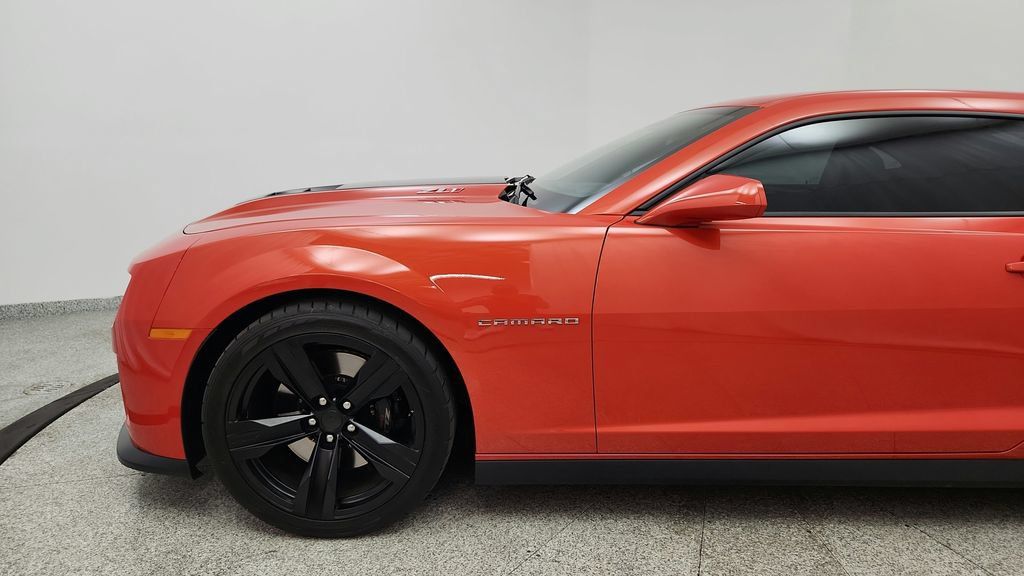 Used 2013 Chevrolet Camaro ZL1 RWD image 12