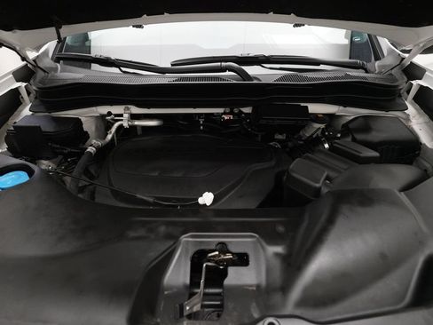 Used 2025 Honda Passport EX-L image 3