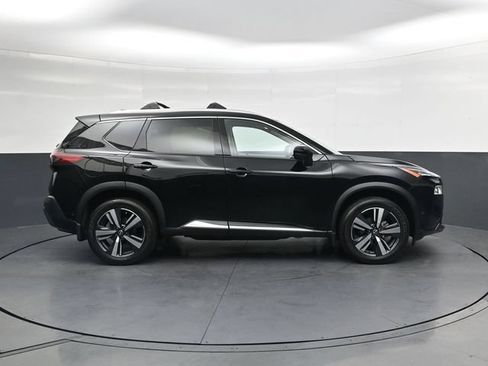 Used 2023 Nissan Rogue SL w/ SL Premium Package AWD/4WD image 3