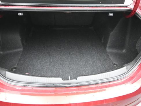 Used 2018 Chevrolet Malibu LT w/ Driver Confidence Package image 10