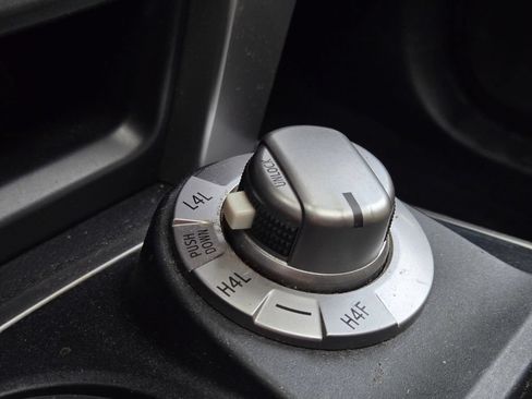 Used 2016 Toyota 4Runner Limited AWD/4WD image 30