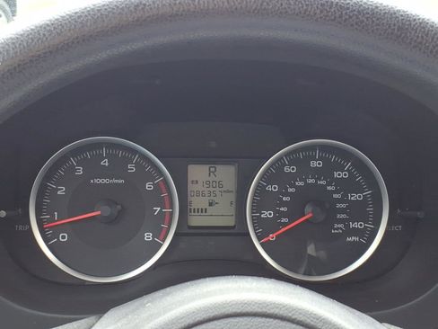 Used 2018 Subaru Forester 2.5i Premium w/ All-Weather Package image 16