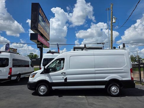 Used 2021 Ford Transit 250 Medium Roof AWD image 4