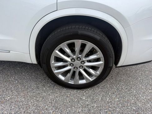 Used 2020 Cadillac XT6 Premium Luxury image 30