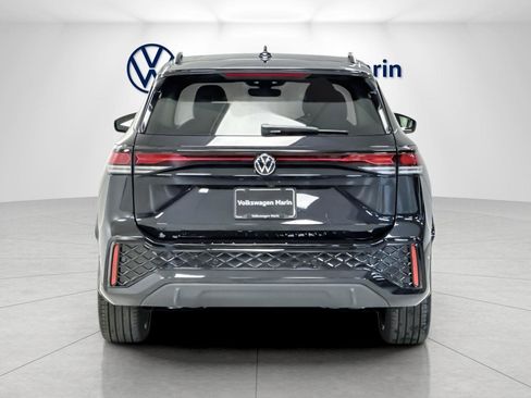 New 2026 Volkswagen Tiguan SE R-Line image 4