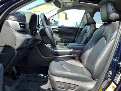 Used 2026 Toyota Highlander XLE AWD/4WD image 18