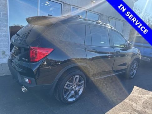 Used 2023 Honda Passport EX-L image 11