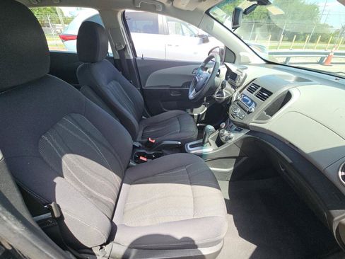 Used 2014 Chevrolet Sonic LT FWD image 7
