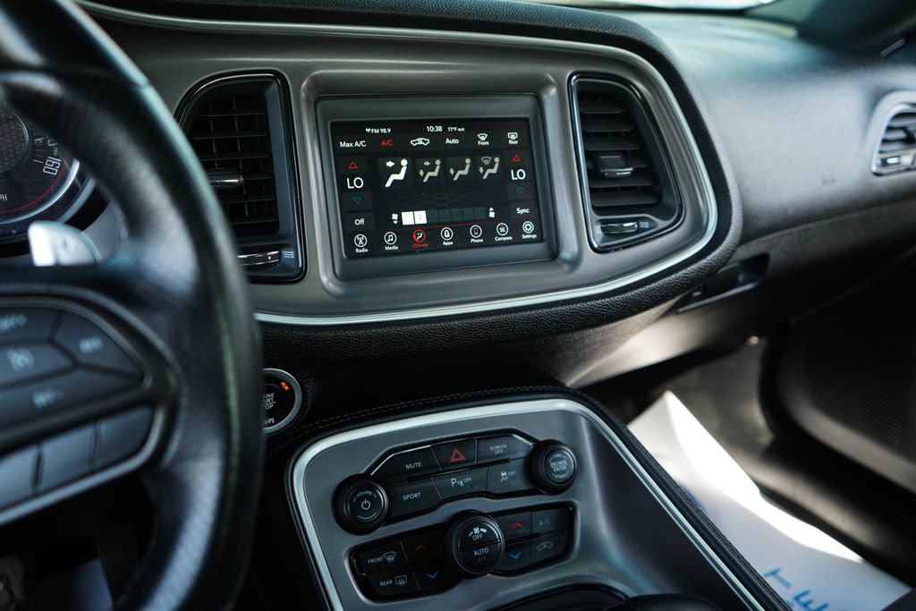 Used 2022 Dodge Challenger GT RWD image 7