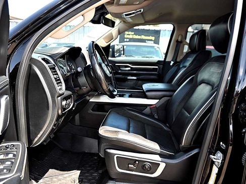 Used 2021 RAM 1500 Laramie AWD/4WD image 16