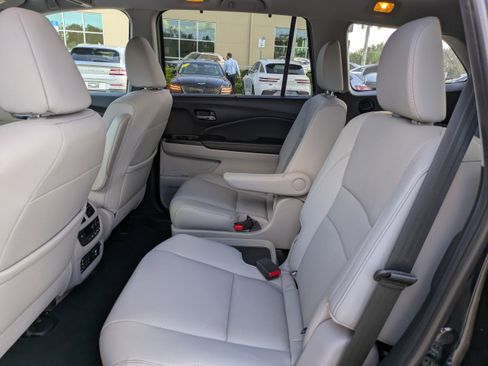 Used 2018 Honda Pilot Elite image 18