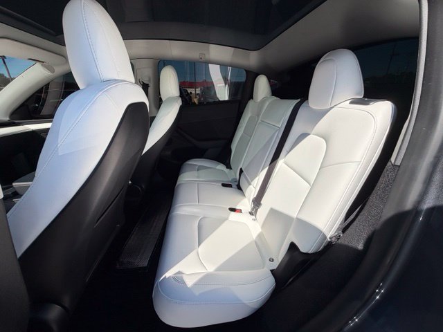 Used 2023 Tesla Model Y Long Range AWD/4WD image 16