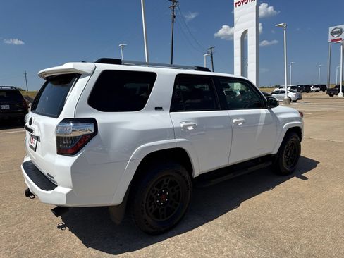 Used 2024 Toyota 4Runner SR5 Premium w/ Moonroof Package AWD/4WD image 7