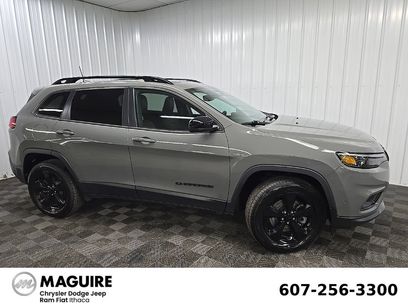 Used 2023 Jeep Cherokee Altitude Lux w/ Lux Elite Package