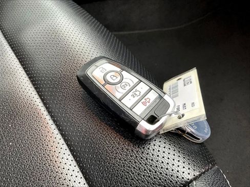 Used 2022 Ford Mustang Premium image 13