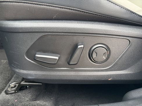 Used 2023 Kia Sportage EX image 17