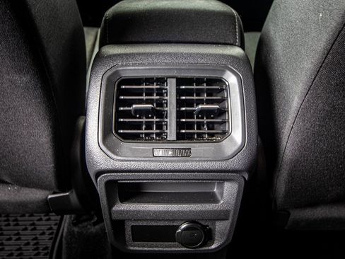 Certified 2020 Volkswagen Tiguan S image 41