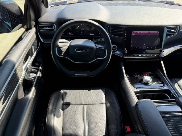 Used 2022 Jeep Wagoneer Series II RWD image 20