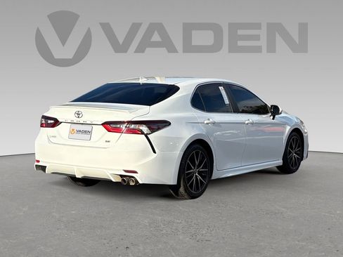 Used 2022 Toyota Camry SE image 17