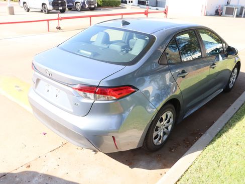 Used 2023 Toyota Corolla LE image 9