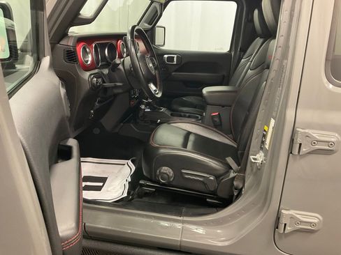 Used 2020 Jeep Gladiator Rubicon image 4