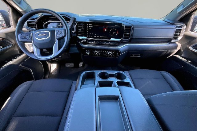 Used 2024 GMC Sierra 1500 Elevation AWD/4WD image 7