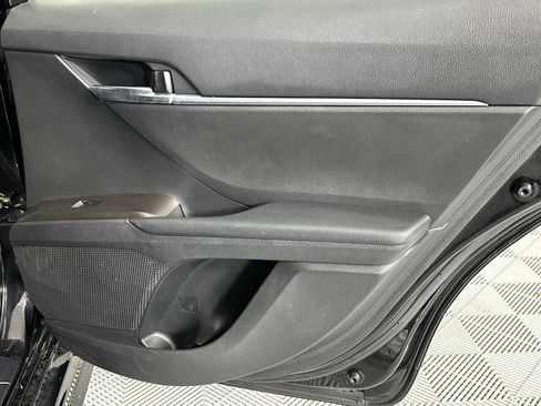 Used 2021 Toyota Camry SE FWD image 32