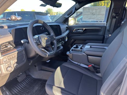 New 2025 Chevrolet Tahoe 4WD image 13