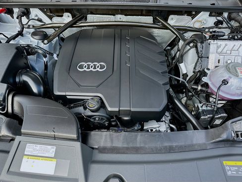 Used 2025 Audi Q5 2.0T Premium w/ Convenience Plus Package image 32