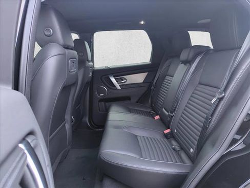 Used 2024 Land Rover Discovery Sport Dynamic SE image 17