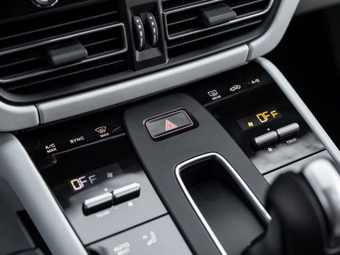 New 2026 Porsche Macan S AWD/4WD image 26