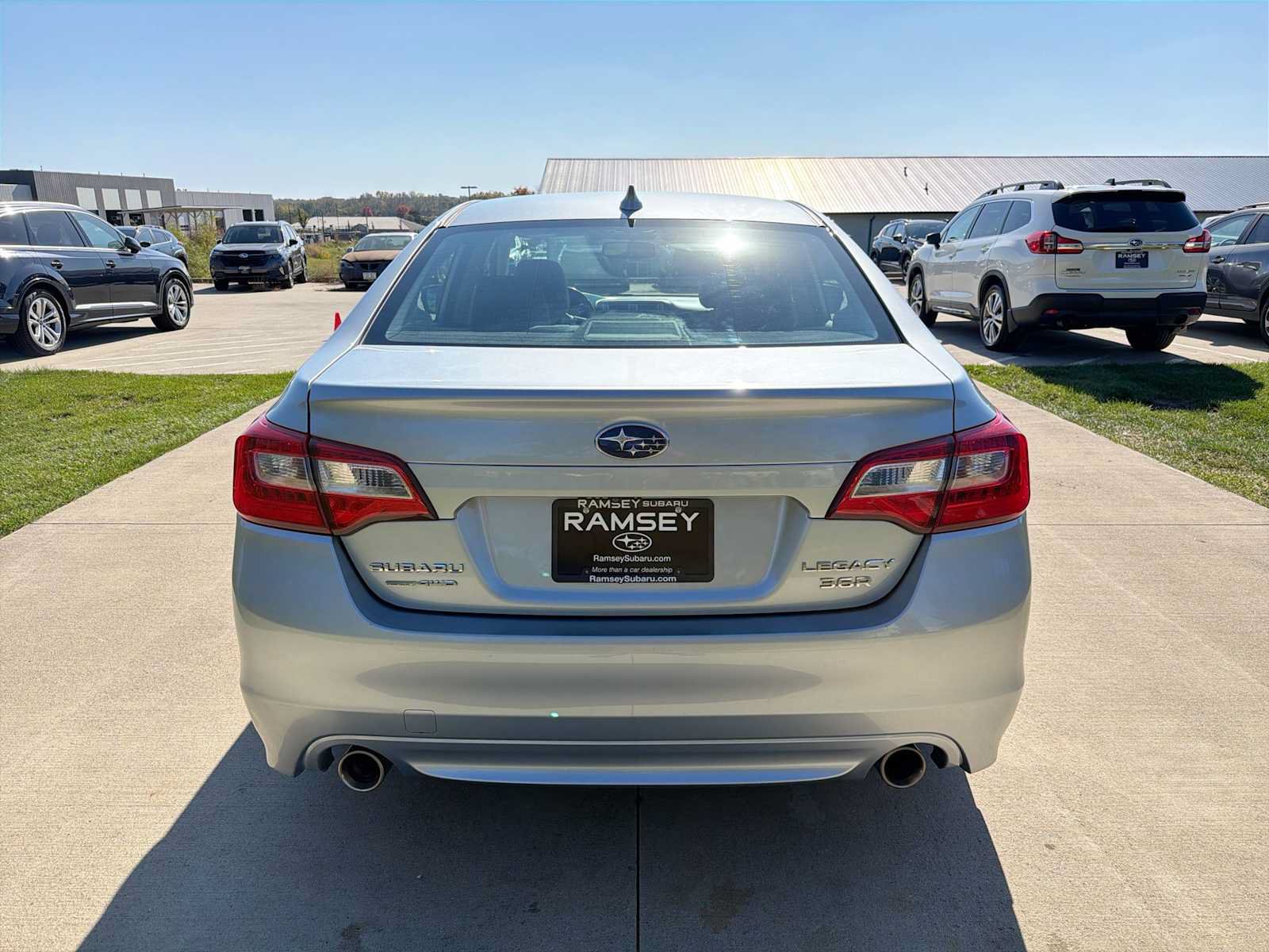Used 2016 Subaru Legacy 3.6R Limited AWD/4WD image 5