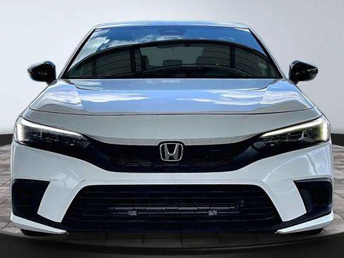 Used 2023 Honda Civic Sport image 2