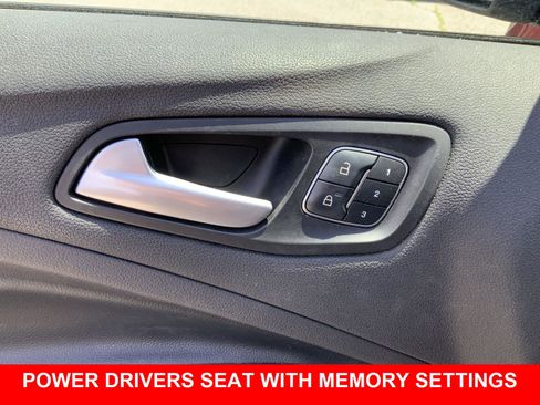 Used 2019 Ford Escape Titanium FWD image 22