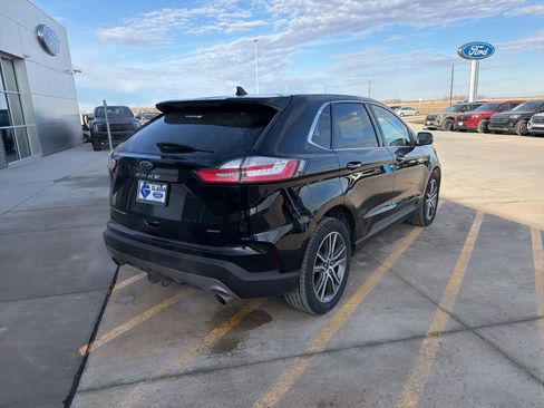 Used 2022 Ford Edge Titanium w/ Equipment Group 301A image 7