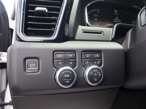 Used 2023 GMC Sierra 1500 Denali AWD/4WD image 13