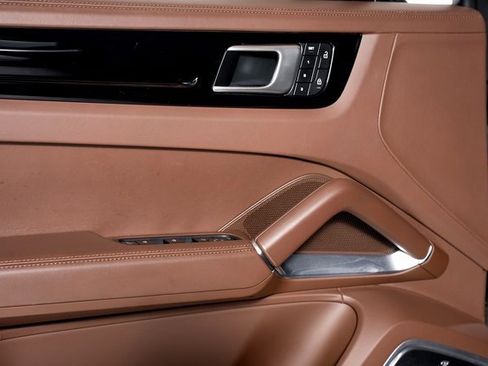 Used 2022 Porsche Cayenne Turbo S image 63