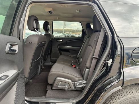 Used 2015 Dodge Journey SXT w/ Flexible Seating Group FWD image 30