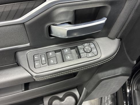 Used 2025 RAM 2500 Big Horn AWD/4WD image 20