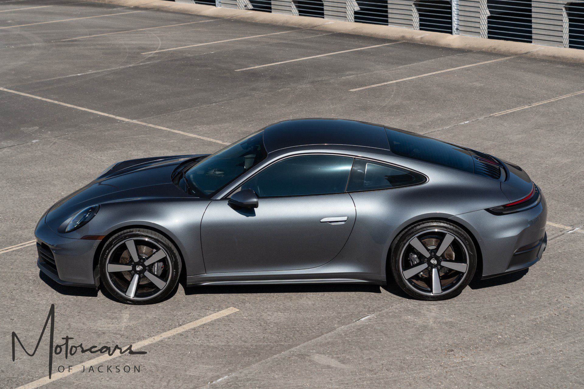 Used 2025 Porsche 911 Carrera RWD image 37