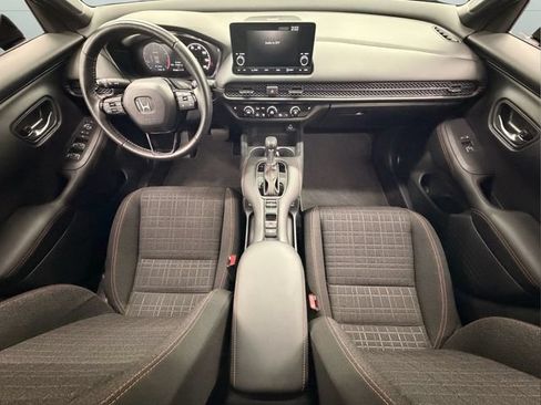 Used 2025 Honda HR-V Sport image 17