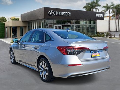 Used 2023 Honda Civic LX image 5