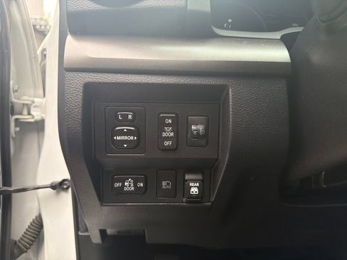 Used 2021 Toyota Tundra SR5 RWD image 19