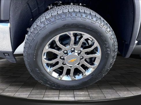 New 2026 Chevrolet Silverado 2500 LTZ w/ LTZ Premium Package image 13