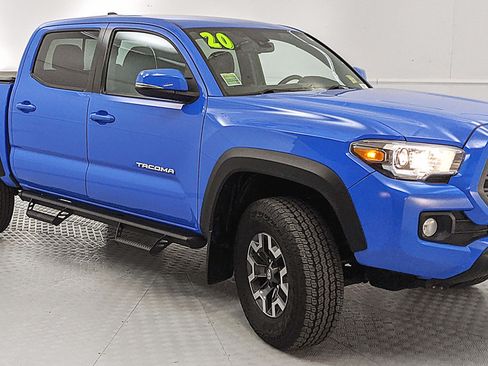 Used 2020 Toyota Tacoma TRD Off-Road w/ Technology Package AWD/4WD image 1